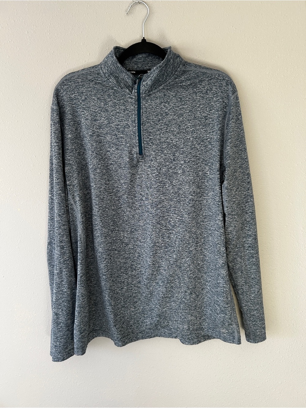 tek gear Blue Heather Performance DryTek Top